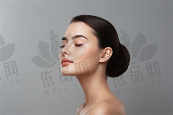 脂肪隆胸术后多久会变得柔软？了解术后恢复过程与注意事项