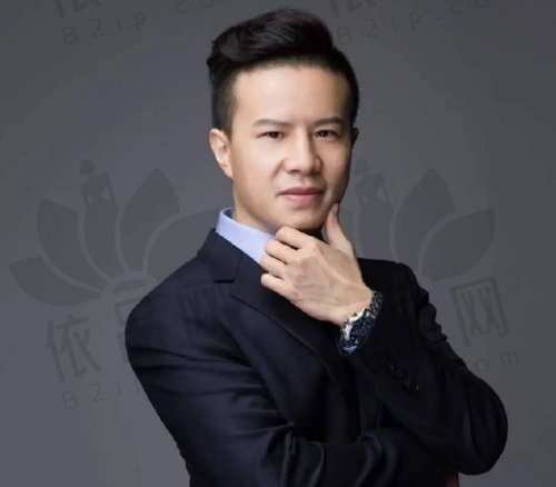 潘伟