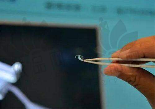 鲍连云医生资质信息