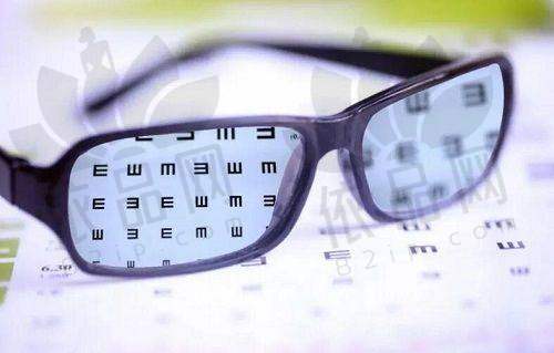 五、北京民众眼科晶体植入近视手术的价格