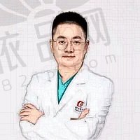 瞿健